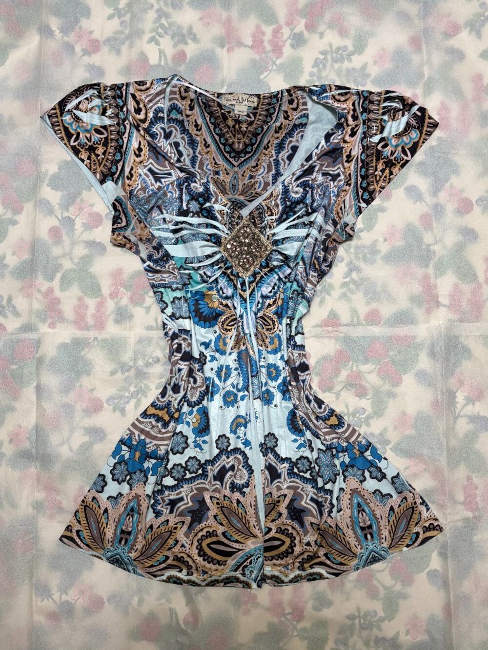 Y2K Style Live & Let Live Paisley Rhinestone Brooch V Neck Top Size Petite XL